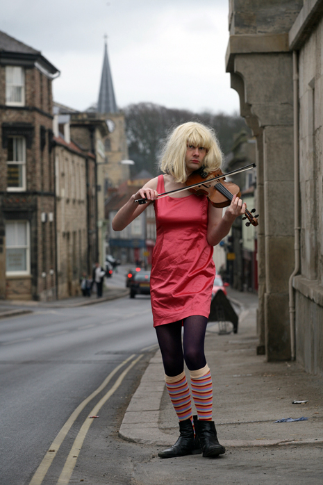 talbot_hotel_malton Lynda Beast outisde the Talbot Hotel, Malton 2012
